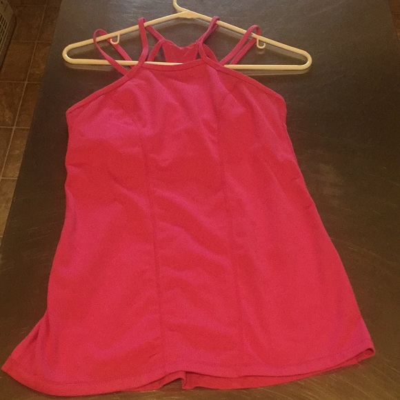 Cute high neck tank top with built in bra - Picture 4 of 4